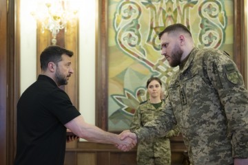 Президент відзначив нагородами військовослужбовців Держспецзвʼязку