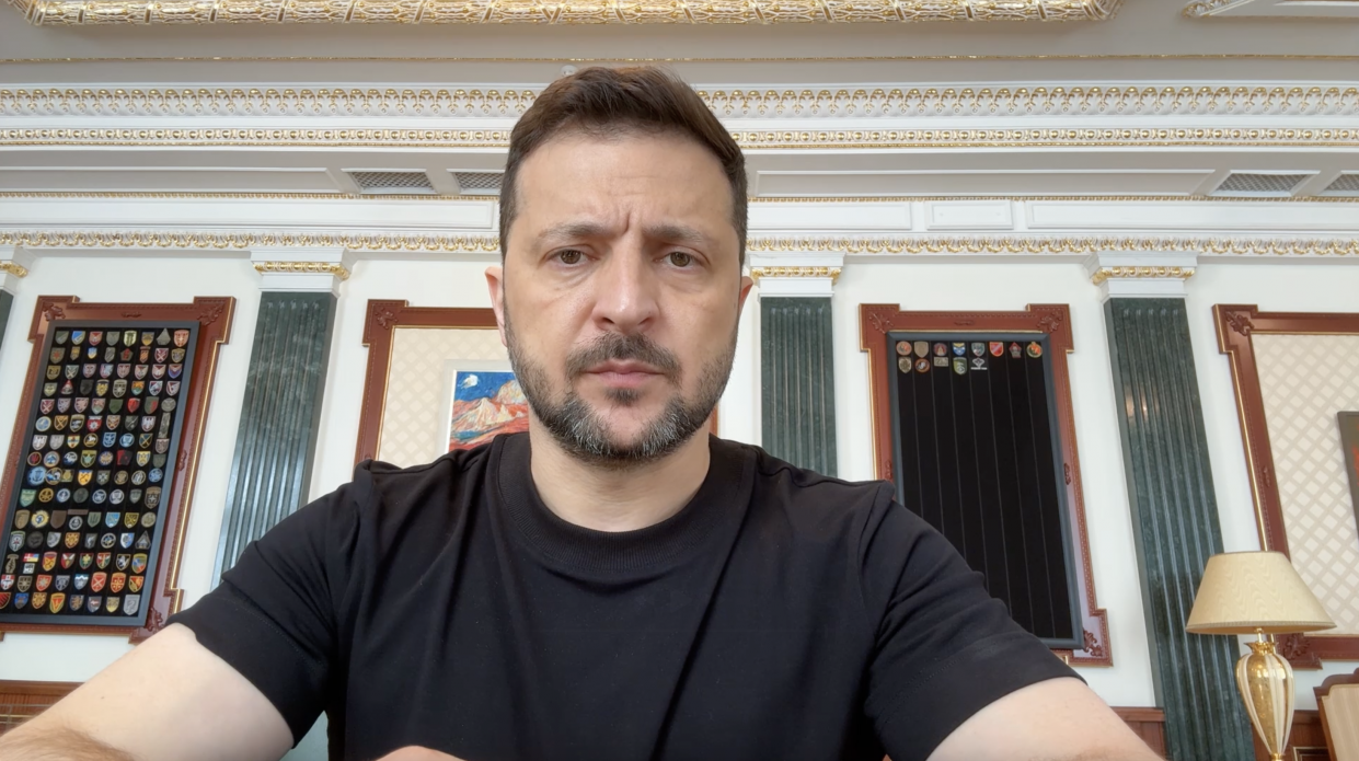 Бажаю здоров’я, шановні українці, українки! Сьогодні вже в Києві, активний день ...