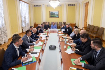Meeting on Supporting Sustainable Development in Ukraine Held at the Office of the President
