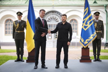 Володимир Зеленський прийняв вірчі грамоти від послів Казахстану та Австрії