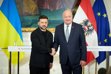 Volodymyr Zelenskyy and Christian Stocker Discussed Tougher Sanctions Against Russia