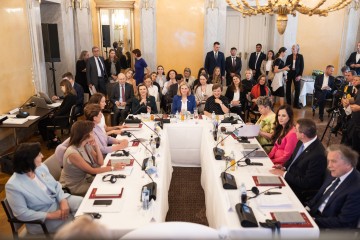 First High-Level Training Program on Diplomacy, Protocol, and Geopolitics for Spouses of World Leaders Held in Vienna