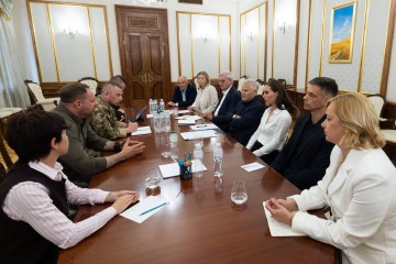 Андрій Єрмак провів зустріч із членами наглядової ради форуму YES