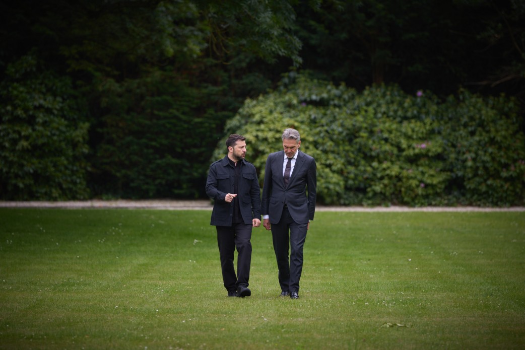 El presidente de Ucrania Volodymyr Zelensky ha comenzado una visita oficial a lo...