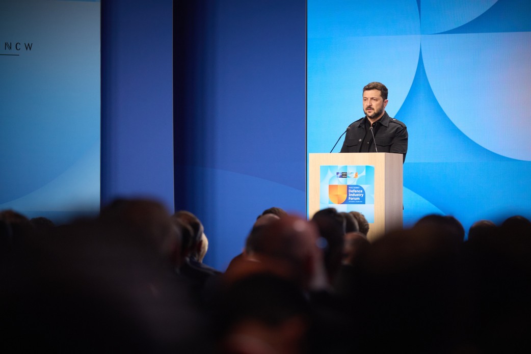 Alors, chers amis! Je remercie tout le monde pour votre attention à l'Ukraine et...