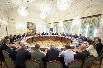 Volodymyr Zelenskyy Meets with Representatives of American Business in Ukraine