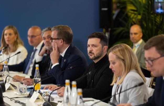 Coalition of the Willing Discusses Further Support for Ukraine, Security Guarantees, and Increased Pressure on Russia
