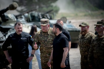President Meets with National Guard Warriors in Training