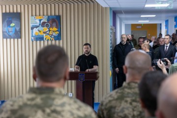 President Volodymyr Zelenskyy Meets with Combat and Civilian Medical Workers