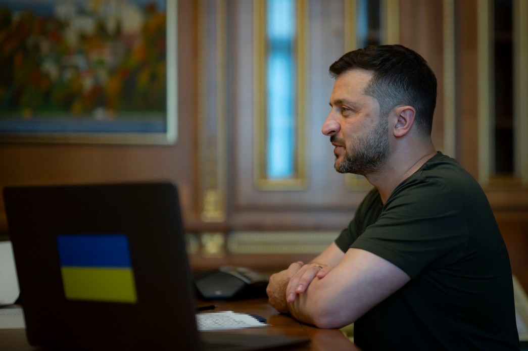 Präsident der Ukraine Volodymyr Zelensky führt ein Telefongespräch mit dem kanad...