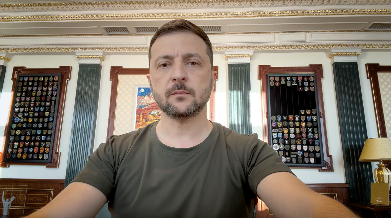Je souhaite la santé, chers Ukrainiens! Le jour principal. Le pari a été une réu...