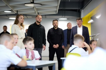 Президент в одній зі шкіл на Київщині привітав учнів із початком навчального року