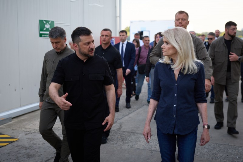 Фото без опису