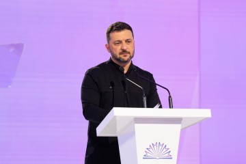 Сьогодні вкрай важливо підтримувати освіту, яка є важливою складовою безпеки та стійкості – Володимир Зеленський на Саміті перших леді та джентльменів