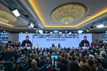 Російська машина війни зупиниться тільки тоді, коли в неї закінчиться пальне – виступ Президента на щорічній зустрічі «Ялтинська європейська стратегія»