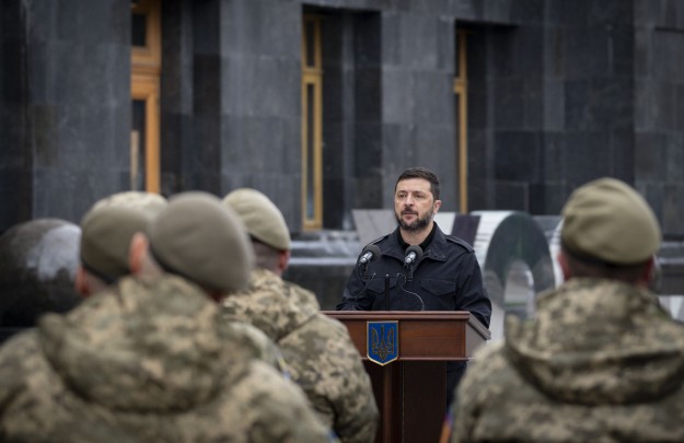 Volodymyr Zelenskyy Congratulated the Warriors of the Territorial Defense Forces on Their Professional Holiday and Presented State Awards