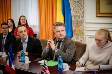 Ключові сфери для посилення санкційного тиску на Росію та недопущення постачання компонентів іноземного виробництва до РФ: відбулася зустріч із представниками посольств країн «Групи семи»