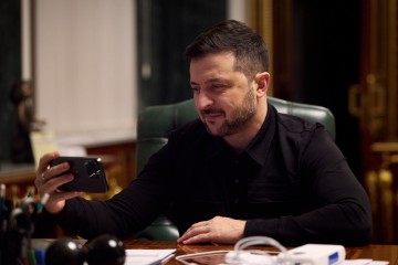 Завдання зараз – бути значно активнішими в усьому, що стосується підготовки та виконання далекобійних санкцій проти Росії – звернення Президента