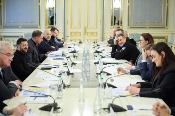 Нарада Президента з урядовцями