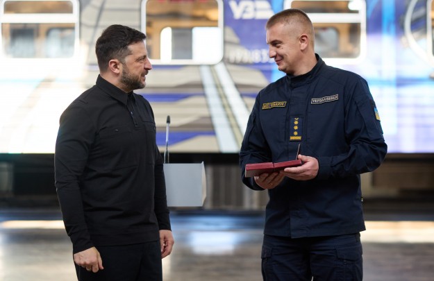 President Met with Ukrzaliznytsia Employees and Congratulated Them on Their Professional Holiday