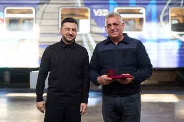 Президент зустрівся з працівниками й працівницями Укрзалізниці 