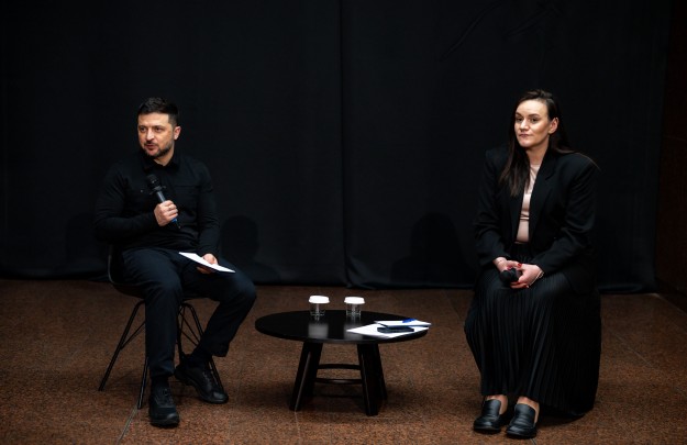 The President Met with Cultural Figures Ahead of the All-Ukrainian Day of Culture Workers and Masters of Folk Art