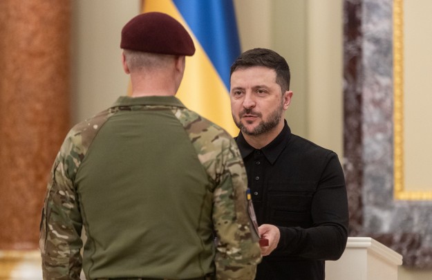 Президент привітав воїнів Десантно-штурмових військ ЗСУ з професійним святом і відзначив їх державними нагородами