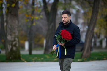 In Zaporizhzhia, the President Honored the Memory of Fallen Heroes