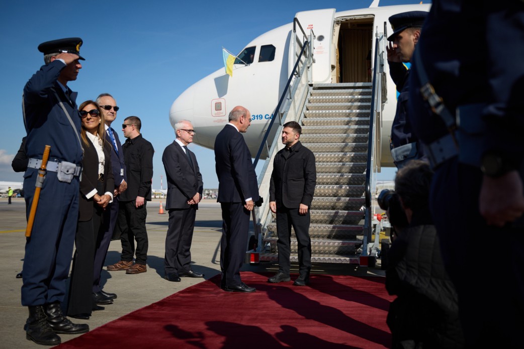 Президенти України та Греції обговорили реалізацію домовленостей щодо української енергетичної безпеки Президенти України та Греції обговорили реалізацію домовленостей щодо української енергетичної безпеки