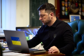 Володимир Зеленський провів розмову з Урсулою фон дер Ляєн