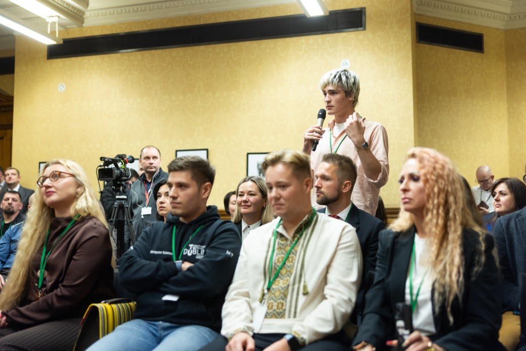 Президент і перша леді зустрілися з українською громадою в Ірландії