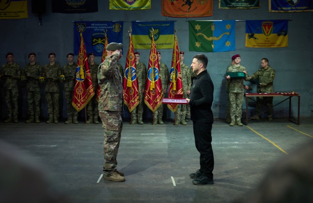 In Kharkiv, the President Congratulated the Warriors on Land Forces Day and Presented Them with State Awards