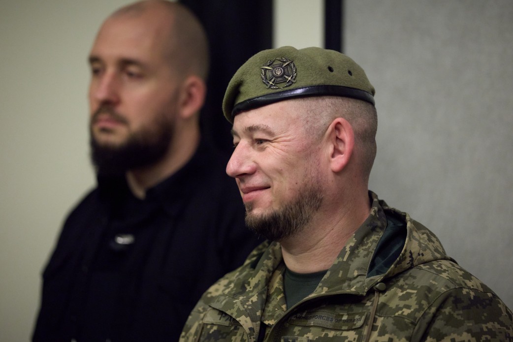 Президент провів відеорозмову зі звільненими з Білорусі цивільними Президент провів відеорозмову зі звільненими з Білорусі цивільними