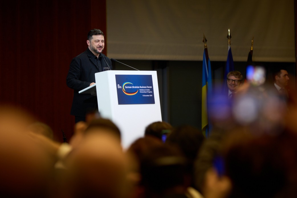 Саме в Берліні ми готуємо один із перших офісів, який буде займатися спільними виробничими проєктами в оборонній промисловості – Президент під час участі в Німецько-українському економічному форумі Саме в Берліні ми готуємо один із перших офісів, який буде займатися спільними виробничими проєктами в оборонній промисловості – Президент під час участі в Німецько-українському економічному форумі