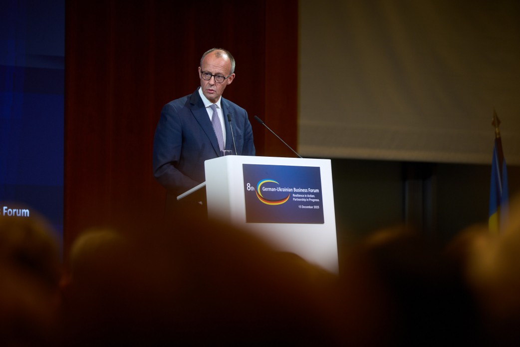 Саме в Берліні ми готуємо один із перших офісів, який буде займатися спільними виробничими проєктами в оборонній промисловості – Президент під час участі в Німецько-українському економічному форумі Саме в Берліні ми готуємо один із перших офісів, який буде займатися спільними виробничими проєктами в оборонній промисловості – Президент під час участі в Німецько-українському економічному форумі