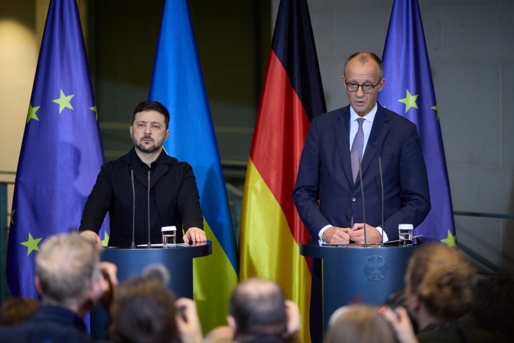 Володимир Зеленський: Партнери чують Україну й готові шукати рішення, які можуть зробити мир достойним, а безпеку – гарантованою Володимир Зеленський: Партнери чують Україну й готові шукати рішення, які можуть зробити мир достойним, а безпеку – гарантованою