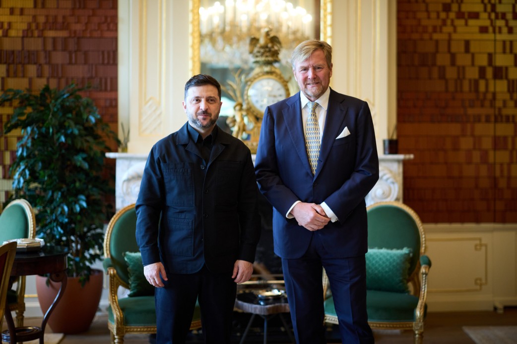 Президент зустрівся з воїнами, які відновлюються після поранень у нідерландському військовому реабілітаційному центрі Аарденбург Президент зустрівся з воїнами, які відновлюються після поранень у нідерландському військовому реабілітаційному центрі Аарденбург