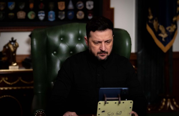 Саме російські ракети й «шахеди», намагання знищити Україну є чіткими доказами, що Росії потрібні зовсім не угоди – звернення Президента