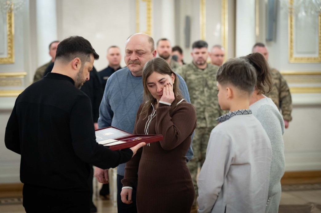 День пам’яті Героїв Крут — Зеленський вручив нагороди воїнам - фото 2