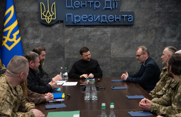 Volodymyr Zelenskyy Spoke with Members of the 30th Ukrainian Antarctic Expedition