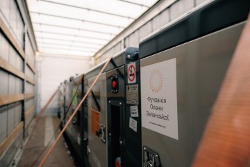 Фундація Олени Зеленської передала 28 генераторів для підтримки медичних, освітніх і соціальних закладів та прийомних родин