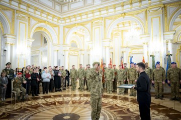 Президент відзначив захисників і захисниць нагородами напередодні четвертої річниці повномасштабної російської війни