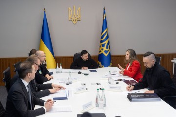 Президент провів перше засідання Міжнародної консультативної групи, яка залучатиме інвестиції для України та розвиватиме пріоритетні сектори економіки 