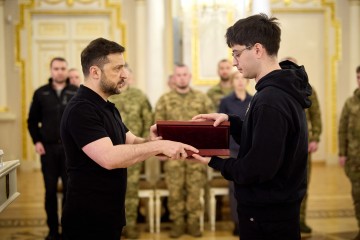 On Ukrainian Military Volunteer Day, the President Presented State Awards to Warriors and Civilians