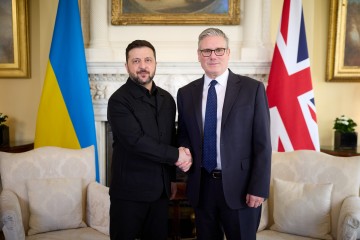 Володимир Зеленський і Кір Стармер провели першу зустріч у форматі стратегічного діалогу
