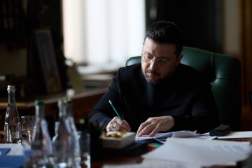 Координація з партнерами для закінчення війни та спільна робота заради збільшення захисту життів: Президент України провів розмову з Премʼєр-міністром Великої Британії