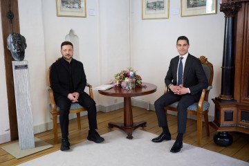 Україна та Нідерланди вже почали роботу щодо комплексного розвитку всіх спроможностей захисту неба – Володимир Зеленський за результатами зустрічі з Робом Єттеном