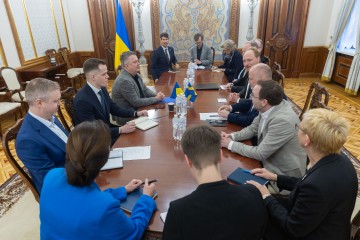 Ukraine’s EU Membership and Training of Ukrainian Pilots on Gripen Aircraft: Meeting with Swedish Delegation Held at the Office of the President