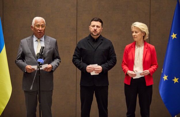 Володимир Зеленський обговорив із президентами Євроради та Єврокомісії реалізацію рішень Євросоюзу щодо підтримки України та посилення санкцій проти Росії 