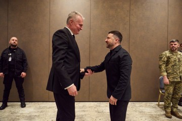 Оборонна підтримка та розвиток спільного виробництва зброї: відбулася зустріч президентів України та Литви 